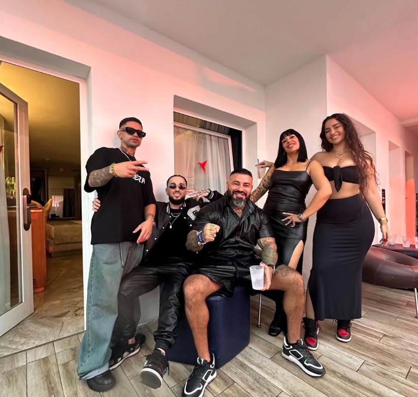 Equipo de Famous Barbershop